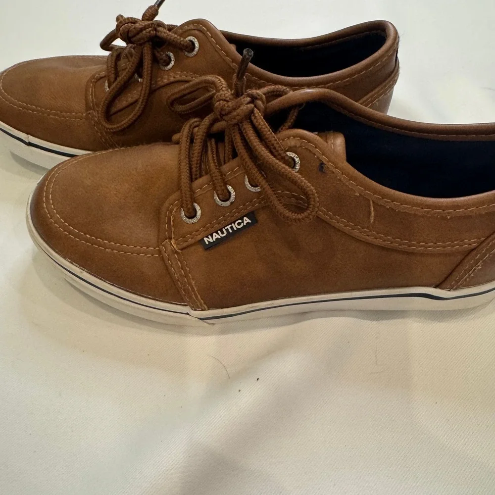 Nautica Moulouya Boat Shoes‎ Kids Size 2 Brown Faux Leather Sneaker